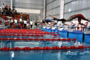 यूपी स्टेट तैराकी चैंपियनशिप में शानदार प्रदर्शन कर शायला ने तीन स्वर्ण पदकों पर किया कब्जा