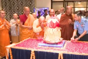 भारत पहुंचे भगवान बुद्ध के अवशेष, वियतनाम में 1.7 करोड़ से अधिक श्रद्धालुओं ने किए दर्शन, आज दिल्ली में कर सकेंगे दर्शन