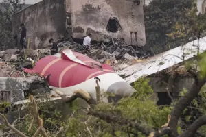 क्या प्लेन क्रैश और मौत होने पर हेलिकॉप्टर चलाने वाली कंपनी देती है मुआवजा? जान लें क्या हैं नियम