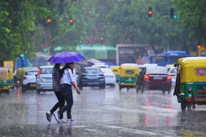 UP Monsoon: राजधानी समेत पूरे प्रदेश में बदला मौसम, कई जिलों में आज होगी बारिश, 18 जून से मानसून देगा दस्तक