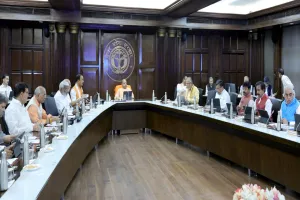 UP Cabinet Meeting: धार्मिक और पर्यटन स्थलों पर उपलब्ध होगी होमस्टे सुविधा, योगी सरकार का बड़ा फैसला
