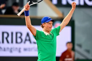 French Open Tennis Tournament: नोवाक जोकोविच को हराकर यानिक सिनर फाइनल में, अब अल्काराज से होगा सामना 