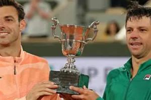 French Open: ग्रैनोलर्स और ज़ेबालोस ने फ्रेंच ओपन में पुरुष युगल का जीता खिताब 