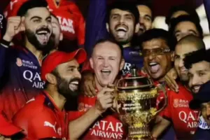 कोच बनने का सफर आसान नहीं... RCB की जीत पर विराट कोहली को लेकर जानें क्या बोले हेड कोच एंडी फ्लावर