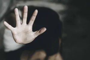 शर्मसार हुआ बरेली, छात्रा को कार में खींचकर की अश्लील हरकतें, सपा पार्षद सहित 3 पर रिपोर्ट दर्ज