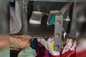 लखीमपुर खीरी : खकरा के एक घर से नगदी समेत तीन लाख के जेवर चोरी