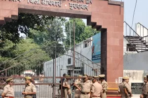 मुरादाबाद : जून में स्थानांतरण को लेकर असमंजस में अधिकारी सूची पर टिकी टकटकी