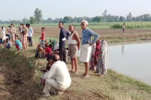 लखीमपुर खीरी : चारा लेने गए किसान का तालाब में उतराता मिला शव, परिवार में मचा कोहराम