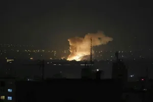  Israel-Iran War: इजराइल ने ईरान के परमाणु ठिकानों पर किया हमला, भारत ने अपने नागरिकों को दी सतर्कता बरतने की सलाह 