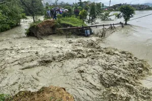 मणिपुर में मूसलाधार बारिश से भारी तबाही, बाढ़ से 19,811 लोग प्रभावित, 3365 घर जमींदोज