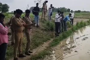 कौशांबी में डबल मर्डर से सनसनी: प्रेमी युगल का खेत में खून से लथपथ मिला शव, जांच में जुटी पुलिस