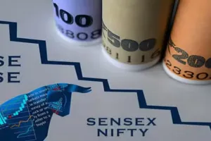 शेयर बाजार में आज भी दिखी तेजी, सेंसेक्स, निफ्टी में आया उछाल, शुरुआती कारोबार में डॉलर के मुकालबे रुपया मजबूत