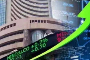 रेपो रेट में कटौती के चलते शेयर बाजार मजबूत, सेंसेक्स-निफ्टी में आया उछाल 