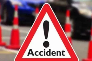 बाराबंकी : मॉर्निंग वाक पर निकली 3 बच्चियों को पिकअप ने मारी टक्कर, 7 साल की बच्ची की मौत, 2 घायल