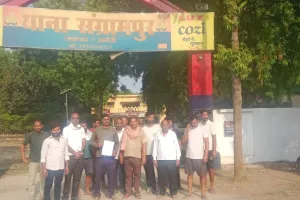 अमेठी: बैटरी विस्फोट कांड में हत्या की आशंका, सेना में तैनात बेटे ने अज्ञात के खिलाफ दी तहरीर