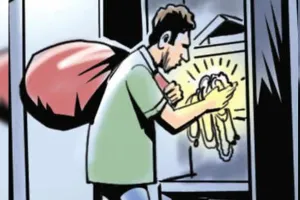 रायबरेली में चोरी की बड़ी वारदात, चोरों ने सर्राफ की दुकान से लूटे 12 लाख के जेवरात और 42 हजार नकदी 