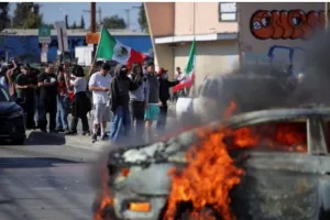 Los Angeles protests : लॉस एंजिलिस में डोनाल्ड ट्रंप ने तैनात किए नेशनल गार्ड्स, LA में विरोध प्रदर्शन तेज, जानिए क्या है पूरा मामला