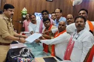 इटावा के कथावाचक को ग्रामीणों ने पीटा, सिर मुंडवाकर महिला के पैरों में नाक रगड़वाई; एसएसपी से की शिकायत