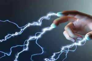 बदायूं: बोरिंग करते समय HT लाइन की चपेट में आकर मिस्त्री सहित दो लोग झुलसे