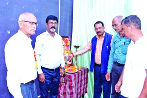 केआईटीएम ग्रुप ऑफ इंस्टीट्यूट ने मेधावी विद्यार्थियों का किया सम्मान