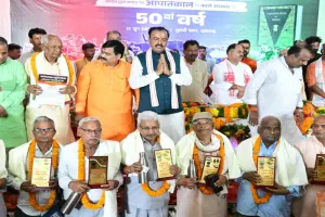 कांग्रेस तानाशाह,सपा के पीडीए में धोखा : डिप्टी सीएम