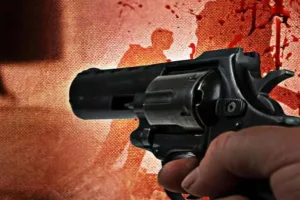 झांसी : प्रेमी ने उठाया खौफनाक कदम, प्रेमिका को गोली मारने के बाद खुद को भी किया शूट