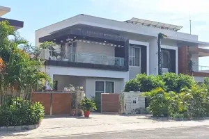 Bareilly: पीसीएस अफसर के आवास के ताले तोड़कर ईडी टीम ने कई घंटे खंगाले कागजात