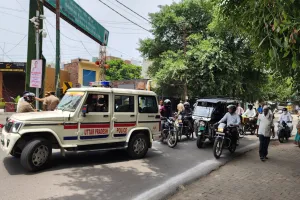 पीलीभीत: राज्यपाल का दौरा...ट्रैफिक प्लानिंग में जिम्मेदार कंफ्यूज, पहले निकलवाए फिर रोके वाहन