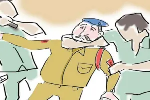 बदायूं: महिलाओं से अभद्रता करने पर टोका तो पुलिसकर्मियों पर जानलेवा हमला