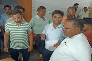 पीलीभीत: खीर खाने के बाद 10 लोगों की तबीयत बिगड़ी, सभी का अस्पताल में चल रहा इलाज