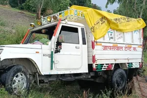 श्रद्धालुओं से भरी पिकअप नहर में गिरी, 10 लोग गंभीर रूप से घायल, इलाज जारी