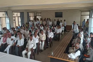 Prayagraj : कोरांव एसडीएम के खिलाफ अधिवक्ताओं का आंदोलन जारी