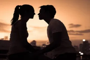 संभल: नर्स ने आशिक को मिलने बुलाया...मगर आ गया पति, फिर हो गया ये कांड