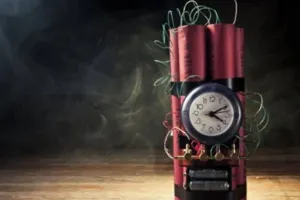 पीलीभीत: युवक ने दी अस्पताल को बम से उड़ाने की धमकी...वजह सुनकर रह जाएंगे दंग !