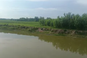 Bareilly: नदियों के कटान रोधी कार्य अधूरे, फिर बाढ़ से जूझेगी हजारों की आबादी