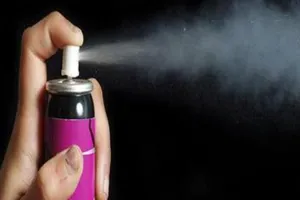 Bareilly: रेस्टोरेंट में 'पति पत्नी और वो' का तमाशा...महिला की आंख में झोंका मिर्ची स्प्रे