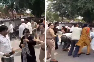 Bareilly: लड़की ने चप्पल दिखाई तो परिवार परामर्श केंद्र बना अखाड़ा...खूब चले लात घूंसे ! देखिए वीडियो