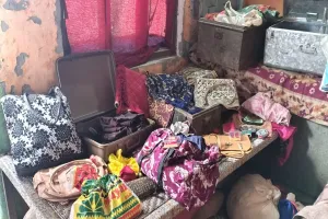 पीलीभीत: घर में घुसे बदमाशों ने की लूटपाट...युवती को मुंह में कपड़ा ठूंसकर बनाया बंधक