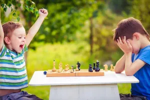 बदायूं: परिषदीय स्कूलों के बच्चे शतरंज, कैरम, क्रिकेट में होंगे निपुण