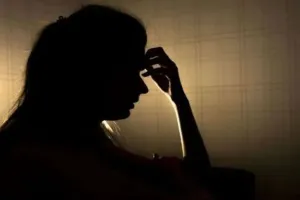 Bareilly: शादी बाद पता चला पति चलाता है हनी ट्रैप गिरोह...पत्नी से भी कराना चाहता था गंदा काम