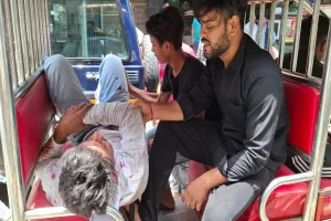 मुरादाबाद: तेज रफ्तार कार की टक्कर से आईएफटीएम के छात्र की मौत...दूसरा घायल