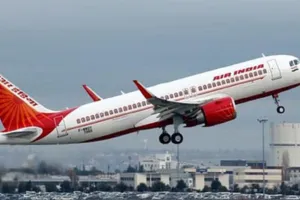 Amausi Airport: लखनऊ-दुबई की सीधी उड़ान सेवा हुई बहाल, आज से शुरू हुआ संचालन