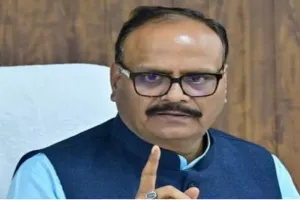 आरोपी डॉक्टर और कर्मचारियों पर कसी नकेल, बोले ब्रजेश पाठक- प्राइवेट प्रैक्टिस करने वालों की होगी जांच 