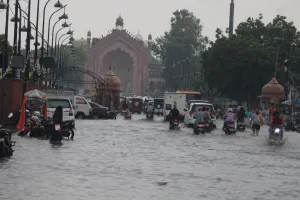 Monsoon in UP: यूपी में मानसून की जोरदार वापसी, 22 जिलों में भारी बारिश का अलर्ट जारी