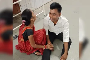 पीलीभीत : पिकअप की टक्कर से पलटा श्रमिकों से भरा टेम्पो, एक की मौत