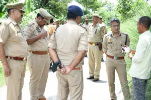 लखीमपुर खीरी : दिनदहाड़े लूट की दो घटनाओं से दहला धौरहरा, बीसी संचालक व किसान से 5.20 लाख रुपये लूटे