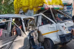 अमरोहा : हादसे के बाद हर ओर मची चीख पुकार, अभिभावकों की मंजिल बना अस्पताल