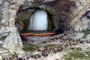 Amarnath Yatra 2025 : अमरनाथ यात्रा के लिए तीर्थयात्रियों का जत्था रवाना, जानिए अबतक कितने श्रद्धालु कर चुके है बाबा बर्फानी के दर्शन  