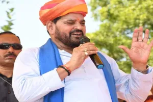 बृजभूषण शरण सिंह ने की सपा प्रमुख की तारीफ, कहा- अखिलेश यादव धर्म विरोधी नहीं है, मजबूरी में करते हैं... 