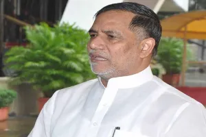 भाषाई विवाद पर बोले पूर्व मंत्री कृपा शंकर सिंह- भाषा दिलों को जोड़ती है, तोड़ती नहीं